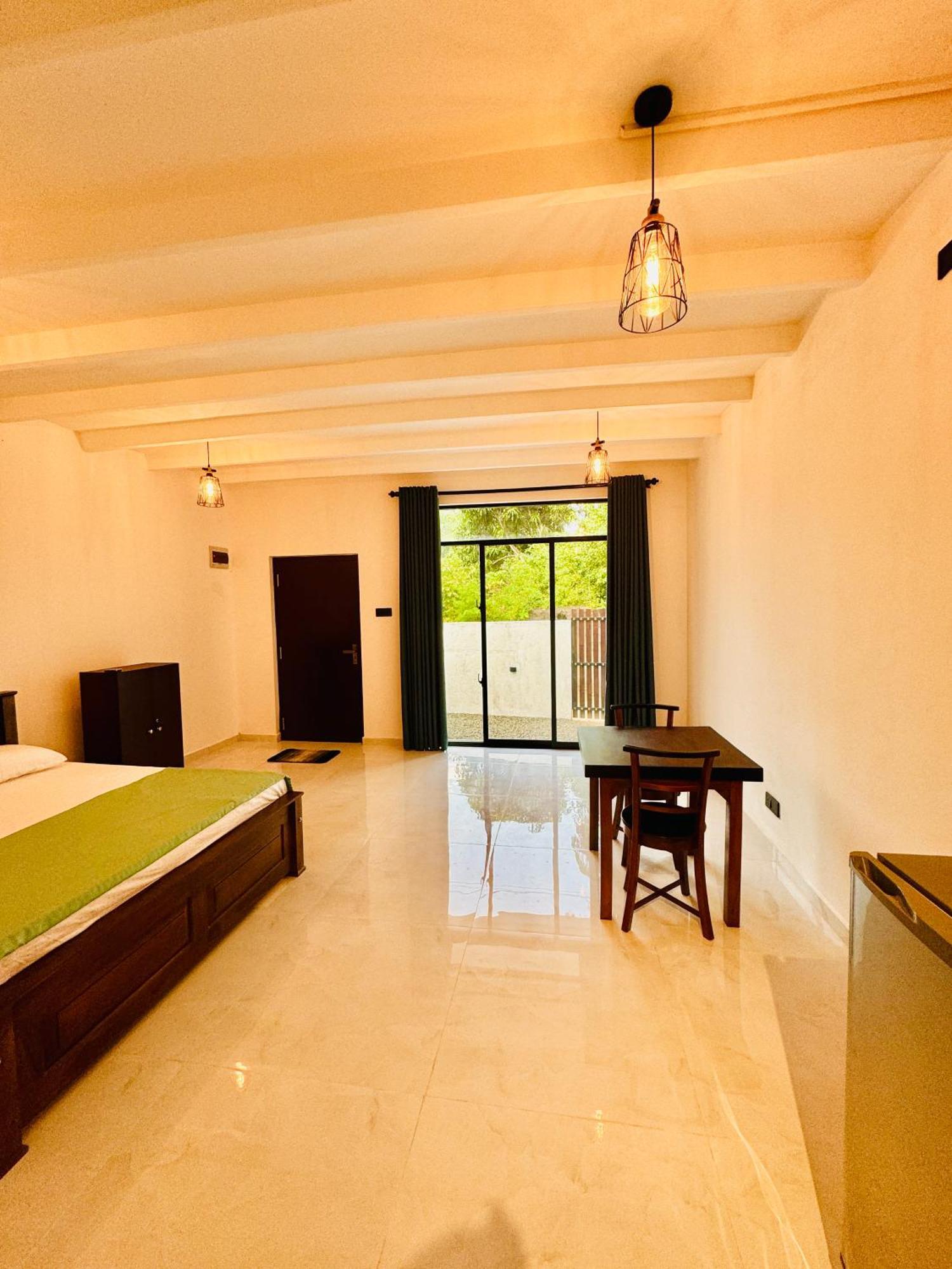 Ru Retreat Weligama Villa Bagian luar foto